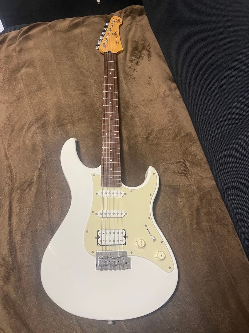 YAMAHA パシフィカ PAC012