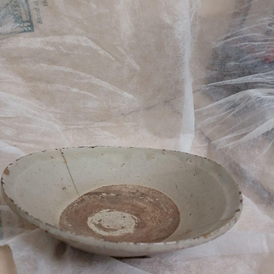 李朝の磁器　ひび割れあり