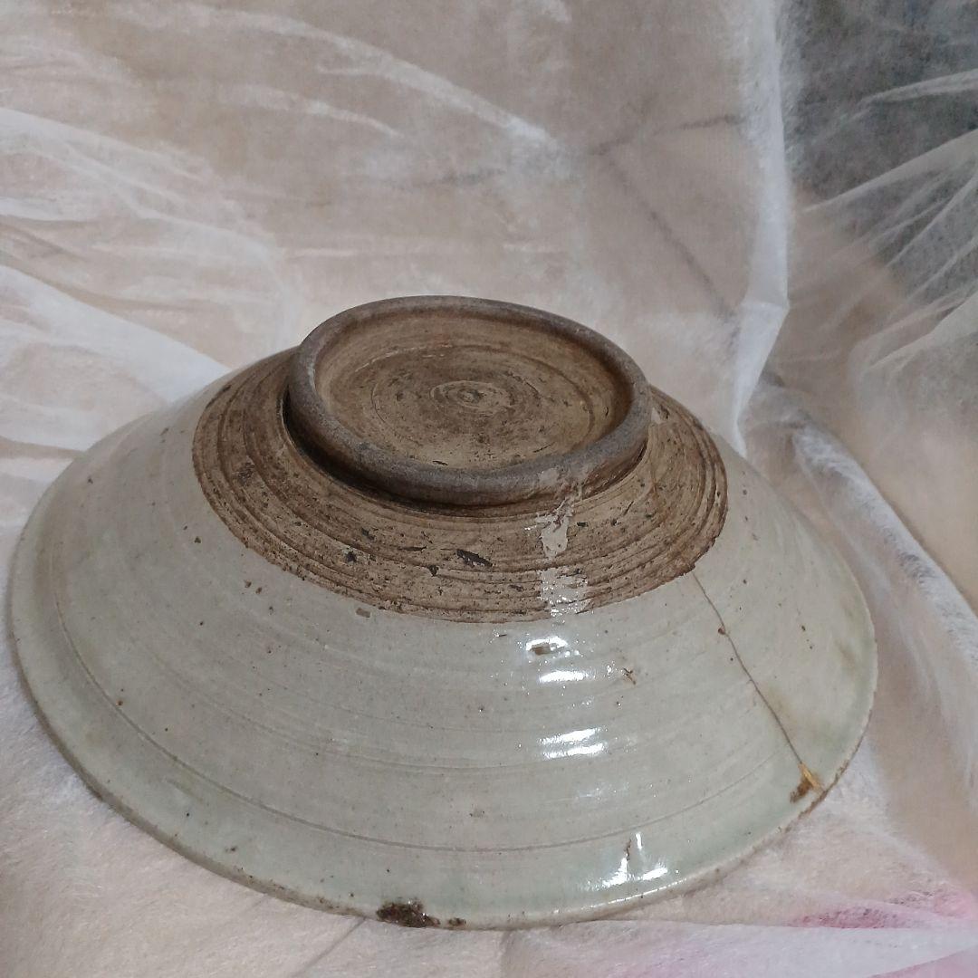 李朝の磁器　ひび割れあり