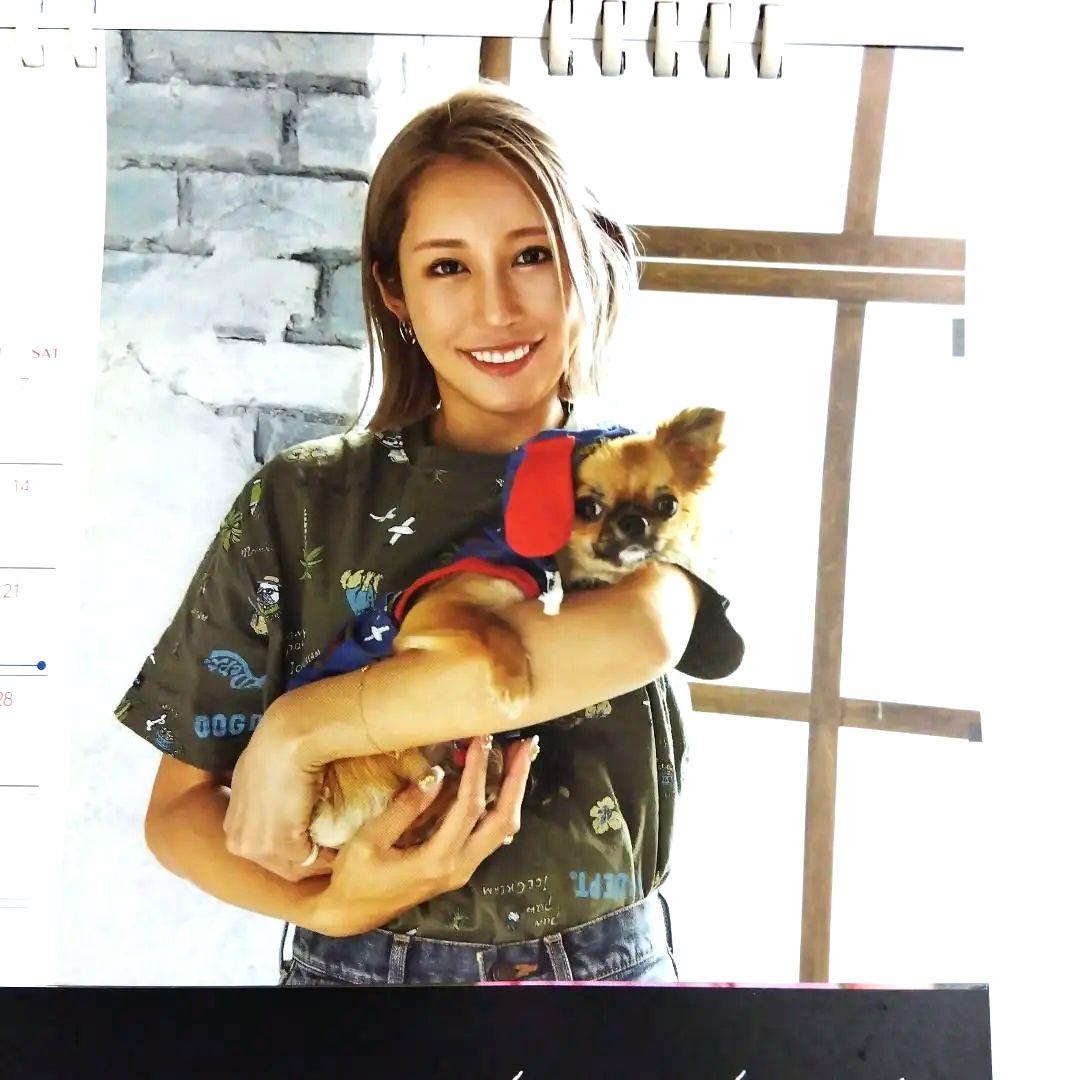 金田久美子 2022年卓上カレンダー