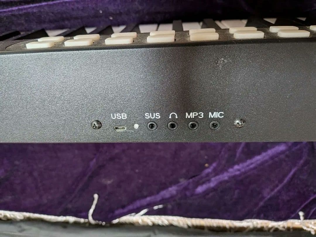 61鍵キーボード 　付属品付