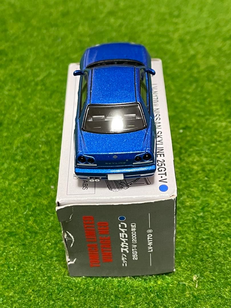 トミカリミテッドヴィンテージネオLV-N 170a ニッサンスカイライン