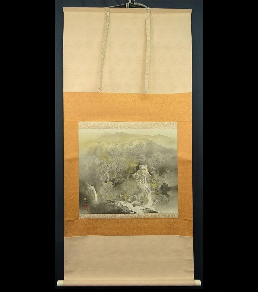 掛軸 仙田雪山子『山邨幽静 水墨山水』絹本 共箱二重箱付 掛け軸 a073113