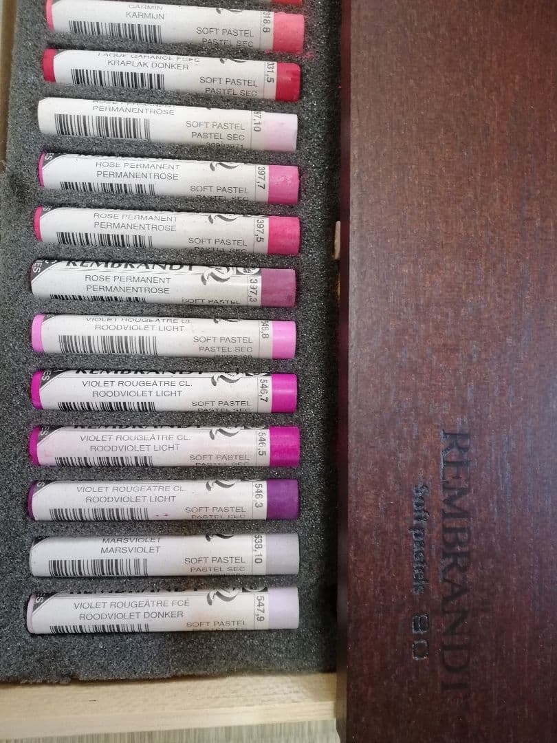 REMBRANDT レンブラントソフトパステル90色セット(人物画用木箱入り)