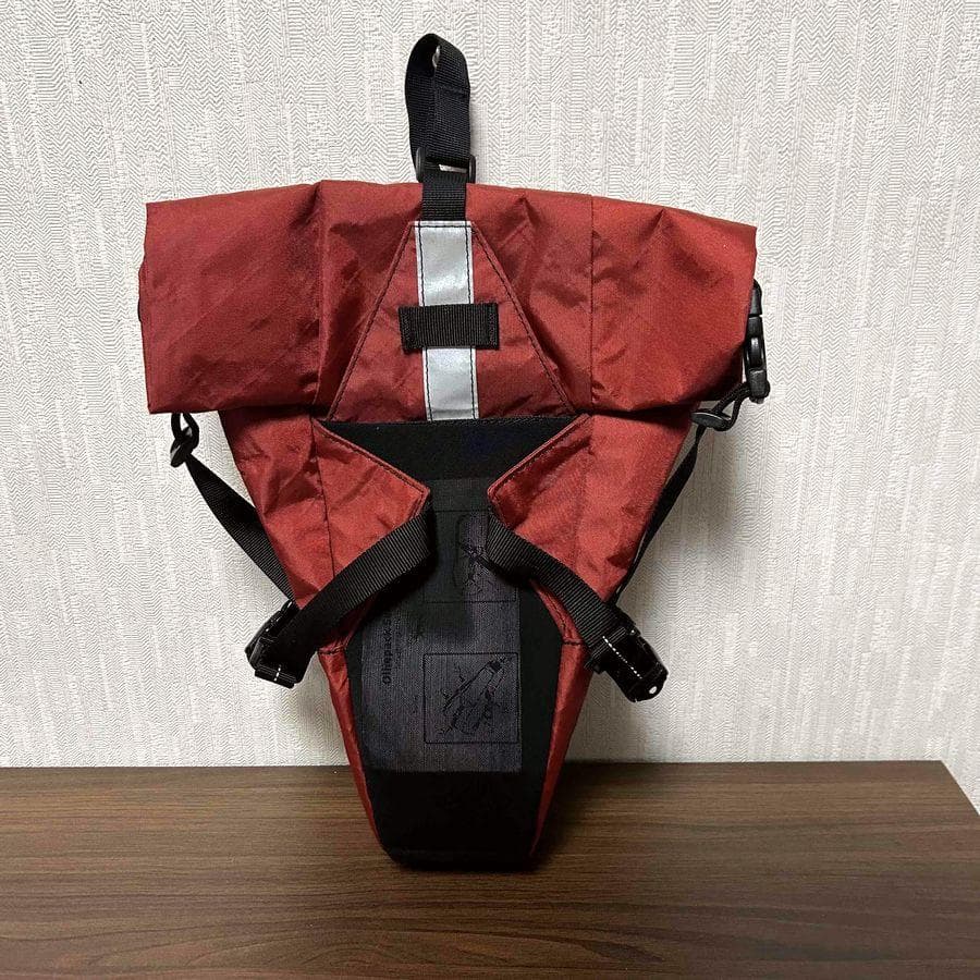 スウィフトインダストリーズ Olliepack シートバッグ Redwood 赤