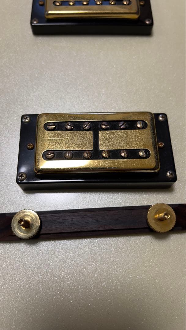 ギター Epiphone Emperor Swingster e