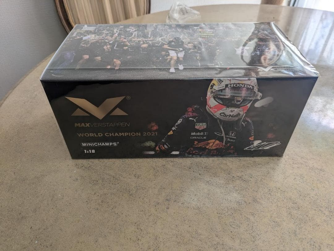 フェルスタッペン別注 RB16B アブダビGP 1/18