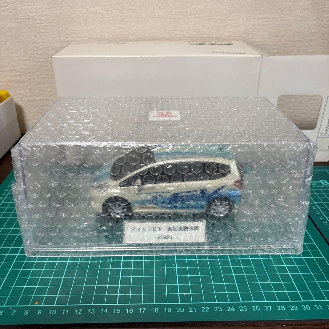 HONDA フィットEV ミニカー 未開封