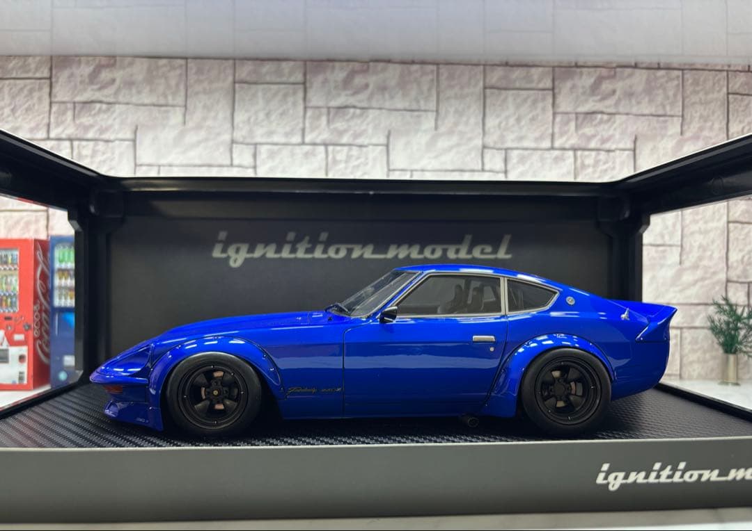 1/18ミニカー　イグニッションモデル　240Z フルワークス【新品】ブルー