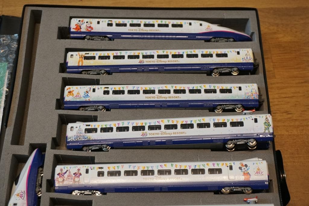 KATO　E2系「Magical Dream Shinkansen仕様」　１０両