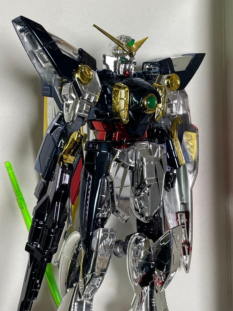 非売品　HG1/100 ウイングガンダム　フルカラーメッキver　ガンダムW