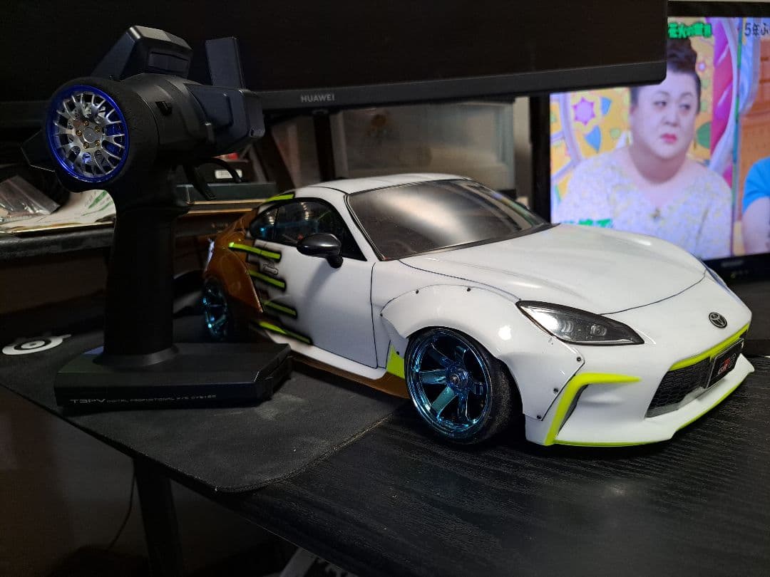 Futaba 3pv　タミヤTT02RWDドリフトコンバ GR86　Zボディー