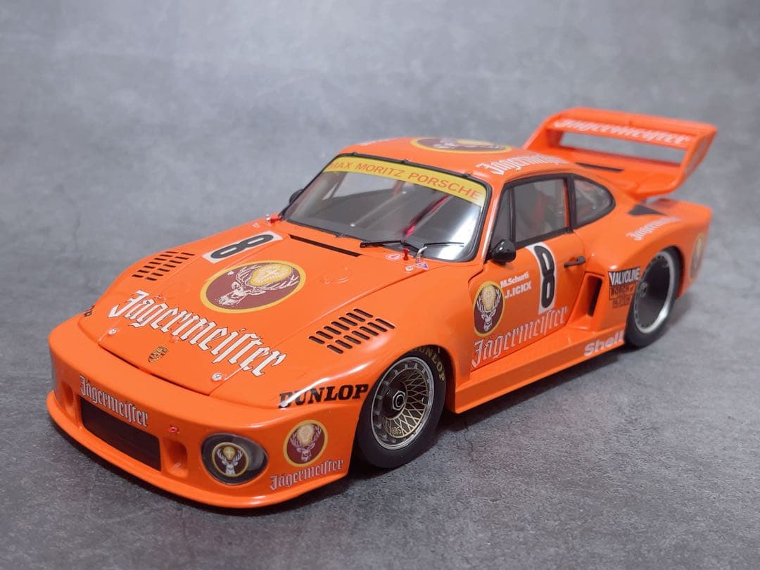 トゥルースケール 1/18 ポルシェ 935 1978