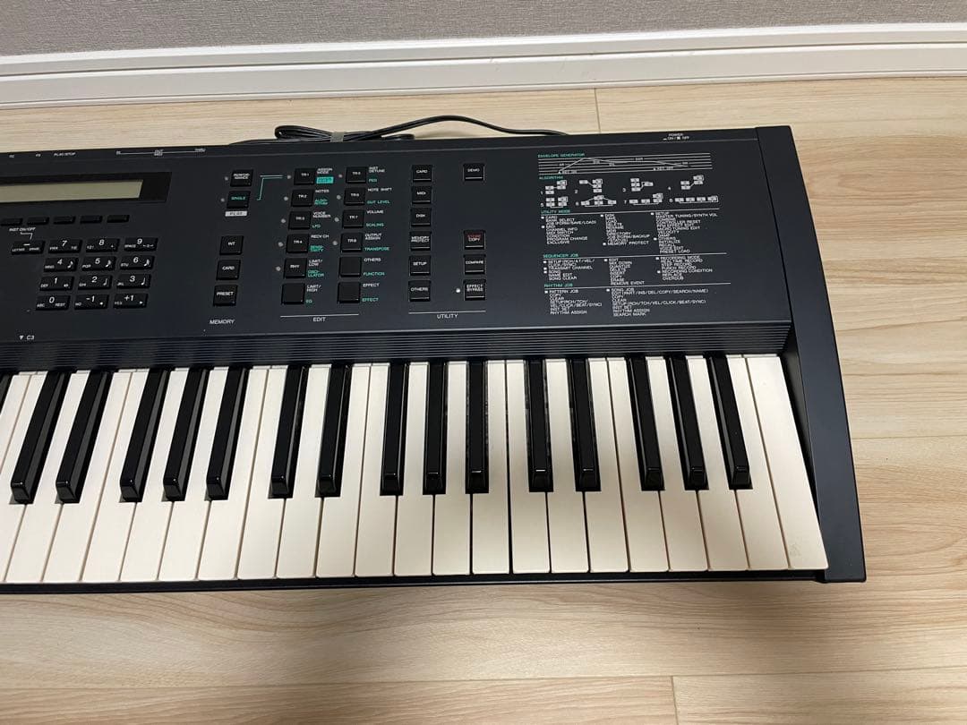 Yamaha V50 シンセサイザー 61鍵