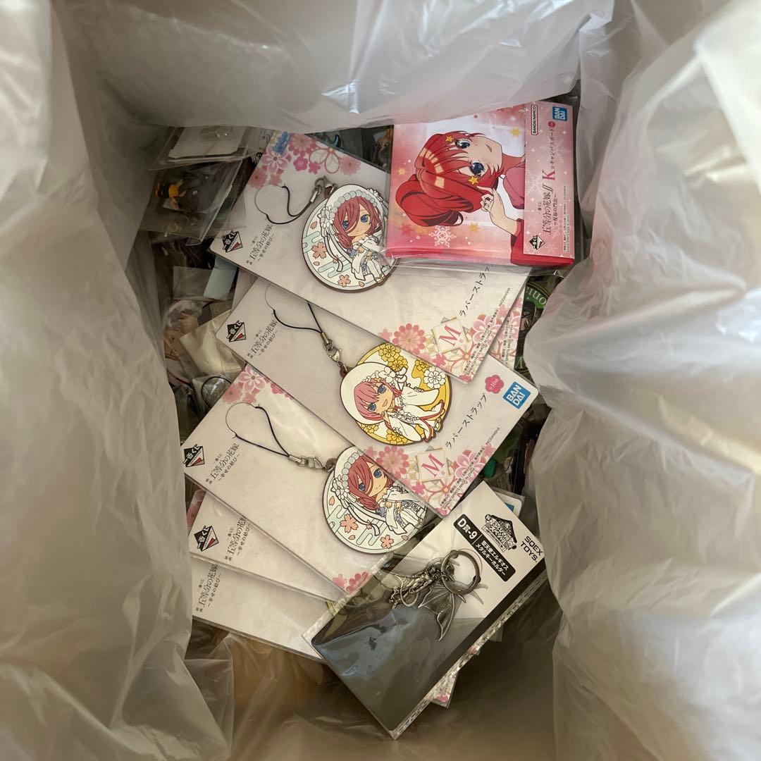 ノンジャンル アニメグッズ まとめ売り 300点以上