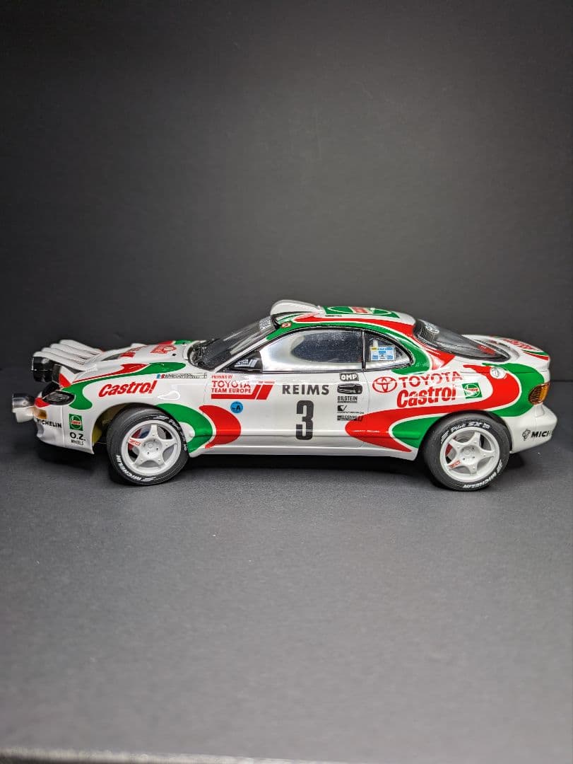 タミヤ 1/24 カストロールセリカ と ハセガワ フィギュア(完成品)