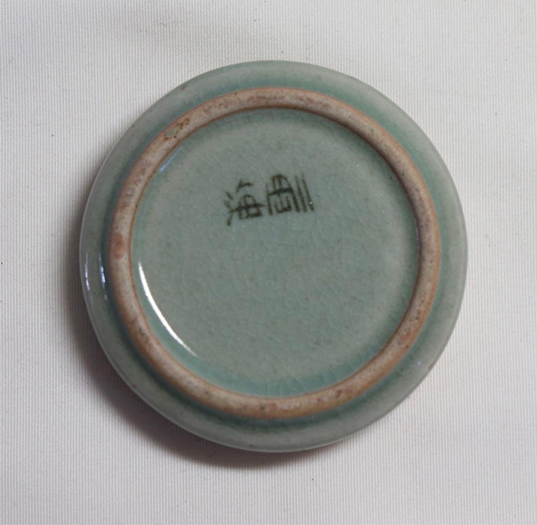 (918) 人間国宝　海剛　青磁香合　象嵌　鶴　柳根瀅作　共箱　送料込み0919