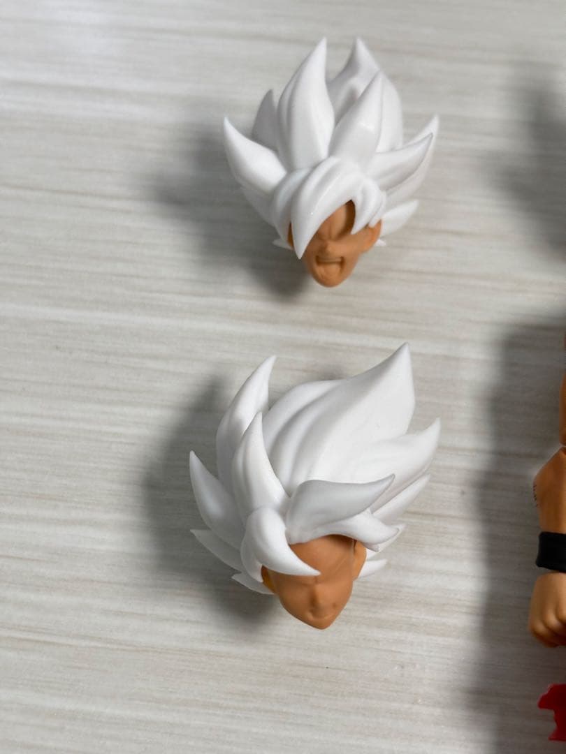ドラゴンボール スーパーサイヤ人 孫悟空　ゲンキダマツリカラー フィギュアーツ等