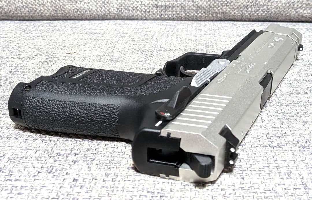 東京マルイ SG-09R バイオハザード