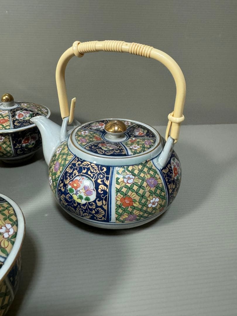 2272 有田焼 瑞窯 茶器セット　急須1客　湯呑蓋付5客　金彩
