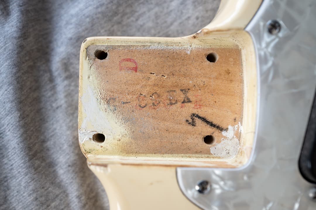 Fender Bronco ネック ムスタングボディ