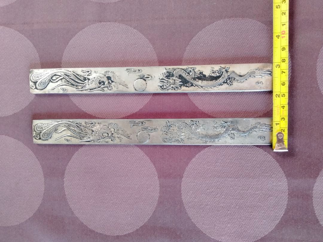 旧蔵した物中国骨董貴重希少 【中国清の時代手造り龍鳳細工彫刻純銀文鎮２点セット】