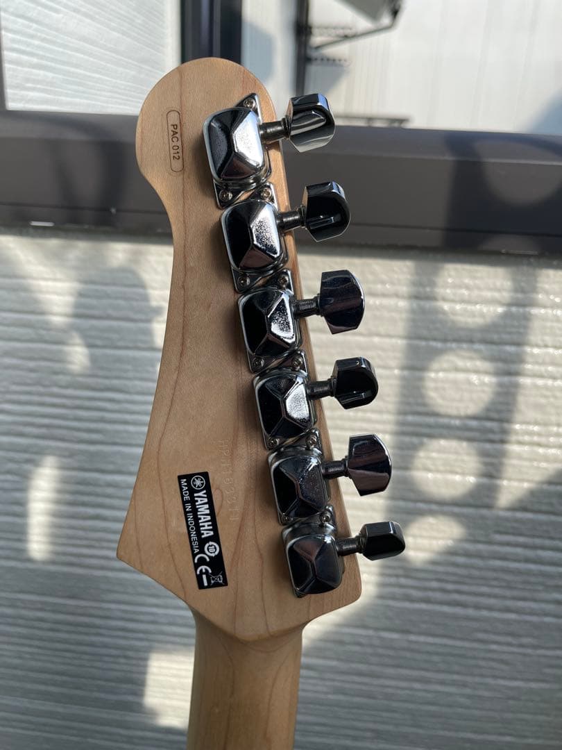 ■YAMAHA PACIFICA ヤマハ パシフィカ PAC 012