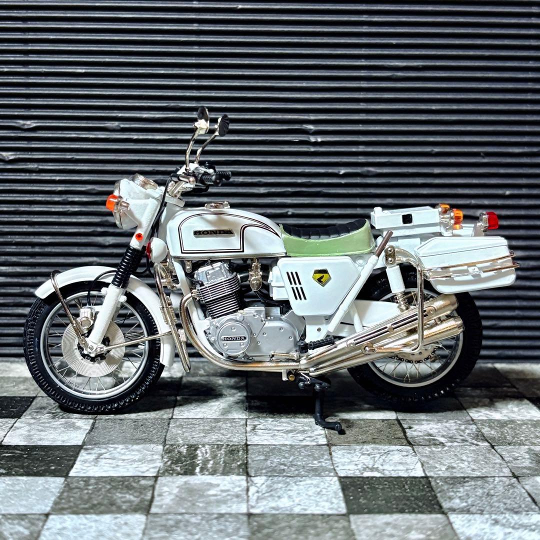 1/18 マルサン 鉄馬プロジェクト ホンダ ドリーム CB750P 白バイ
