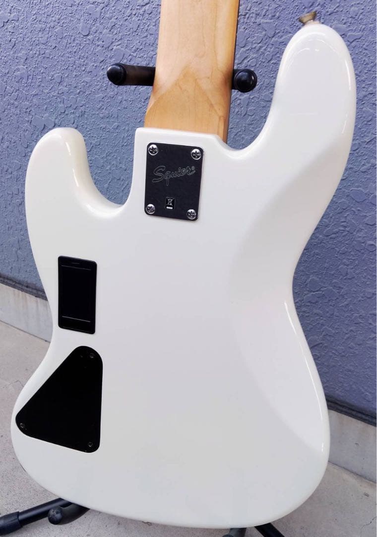 ベース Squier by Fender DeluxeJazzBass Active V