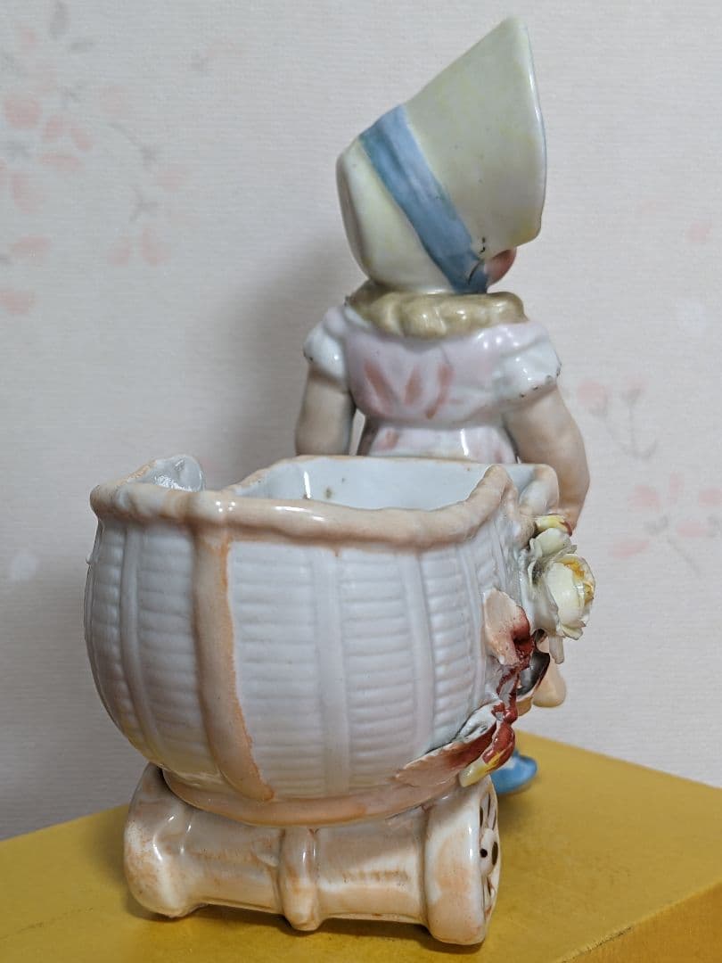 ♦明治時代 アールヌーボ 陶磁器人形 小物入れ？渋沢栄一 ポスター 骨董品