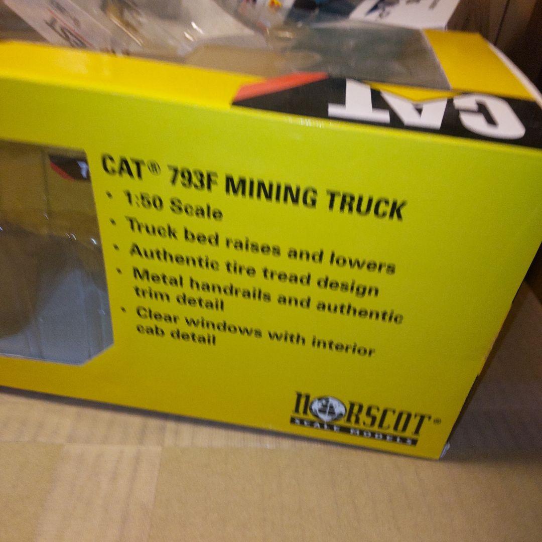 キャタピラー建機 CAT 793F マイニングトラック　1/50