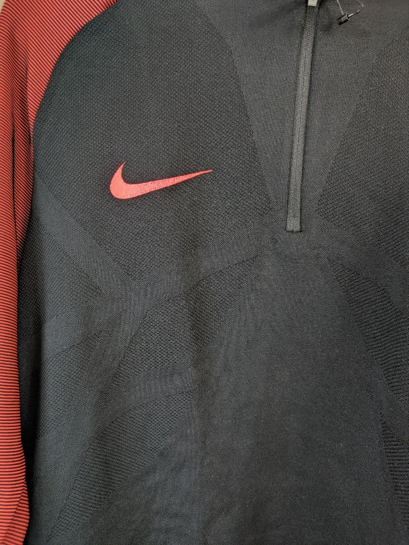 Nike Aeroswift トレーニングトップ XLサイズ