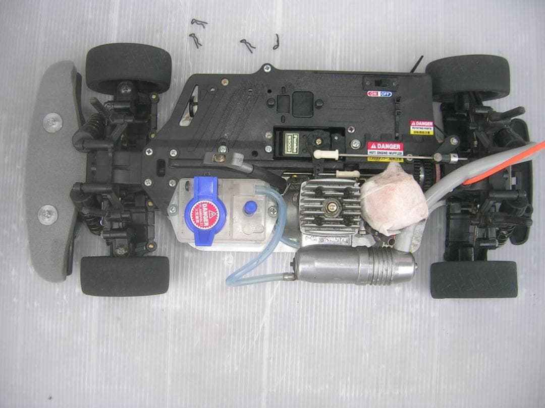 すぐ遊べる調整済。電動では味わえない快感！エンジンカー入門タミヤ TG10Mk1