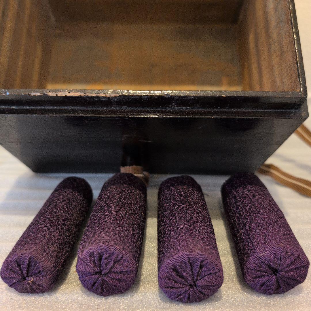 古黒織部 沓茶碗 仕覆 時代箱