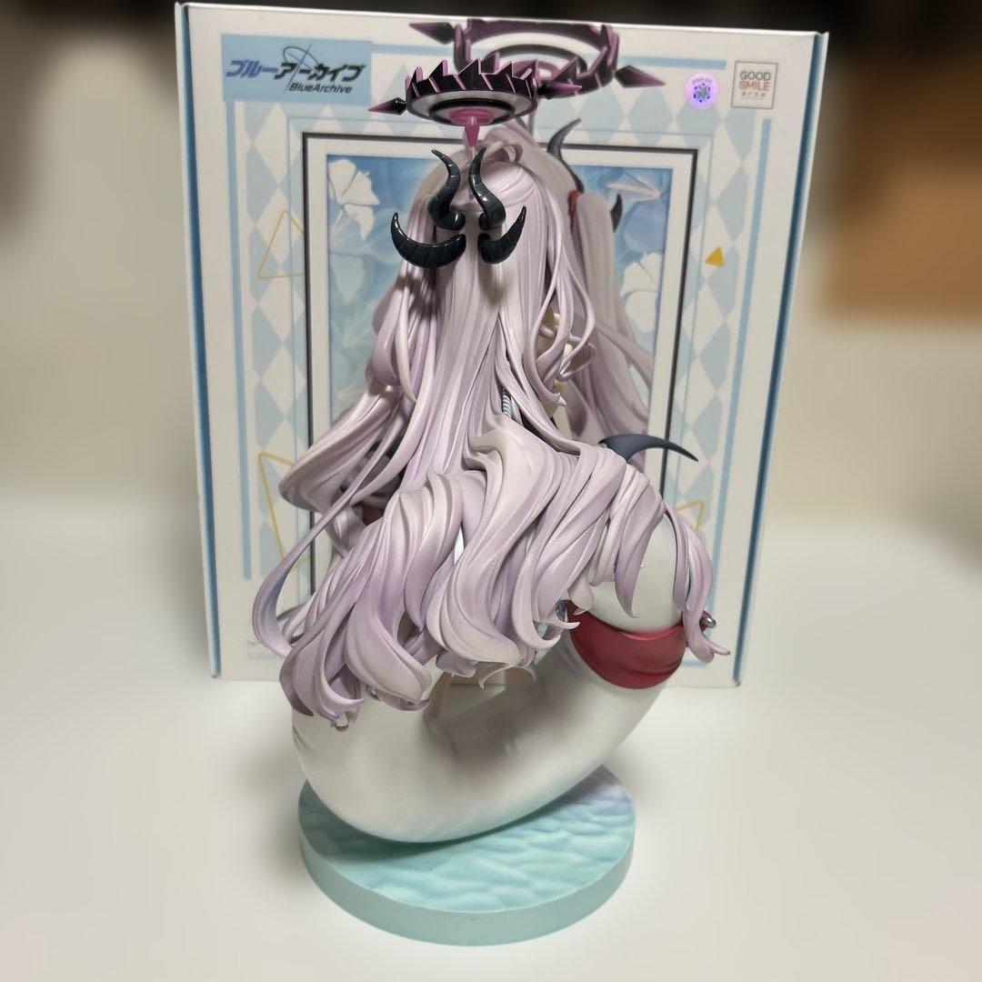 ヒナ　水着　フィギュア