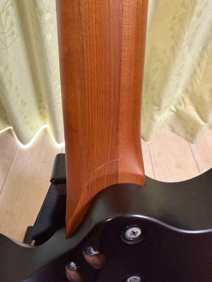 ギター Balaguer Diablo Evertune BKP nailbomb