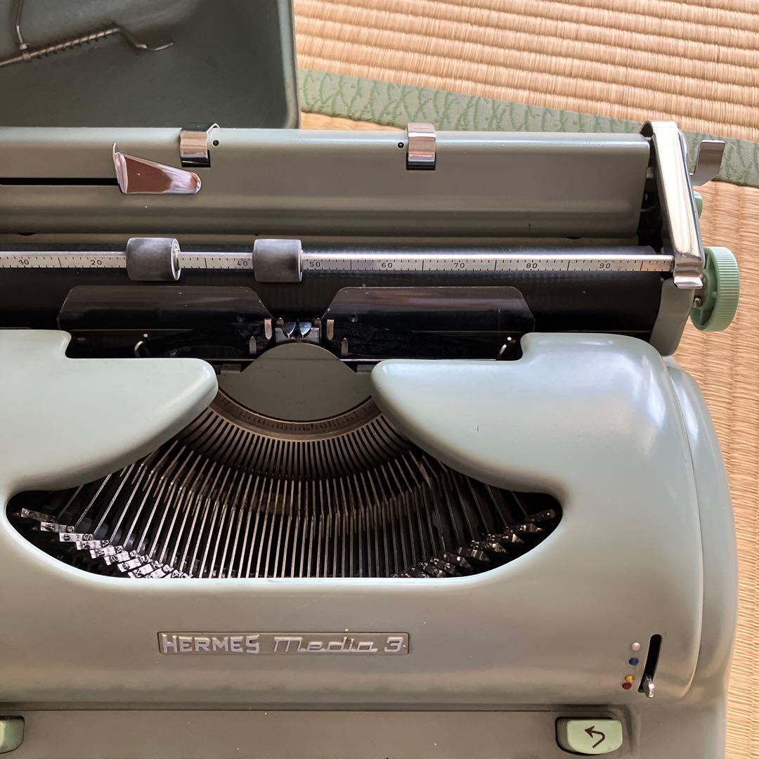 エルメスHermes Media 3 タイプライター