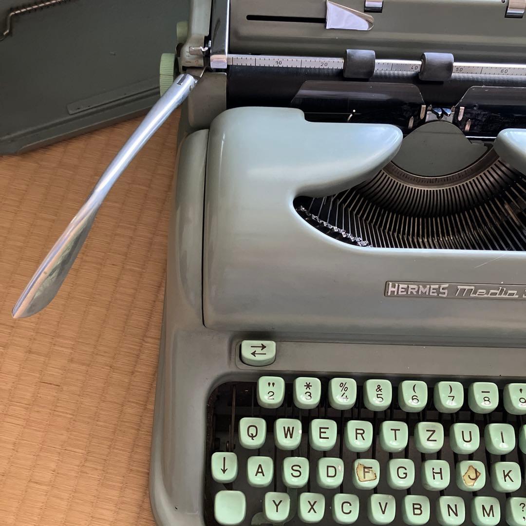エルメスHermes Media 3 タイプライター