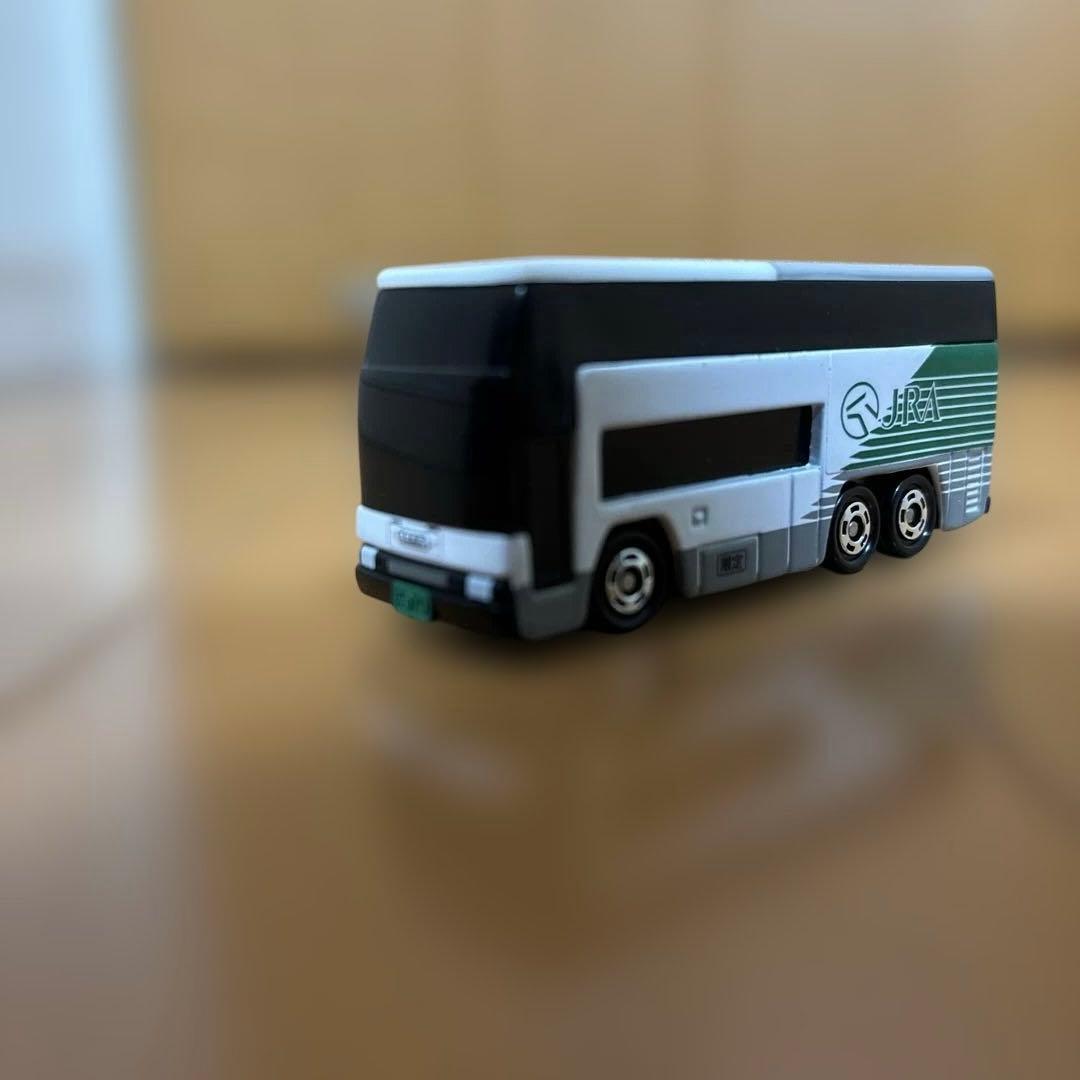 トミカ　JRA 競走馬専用運搬車