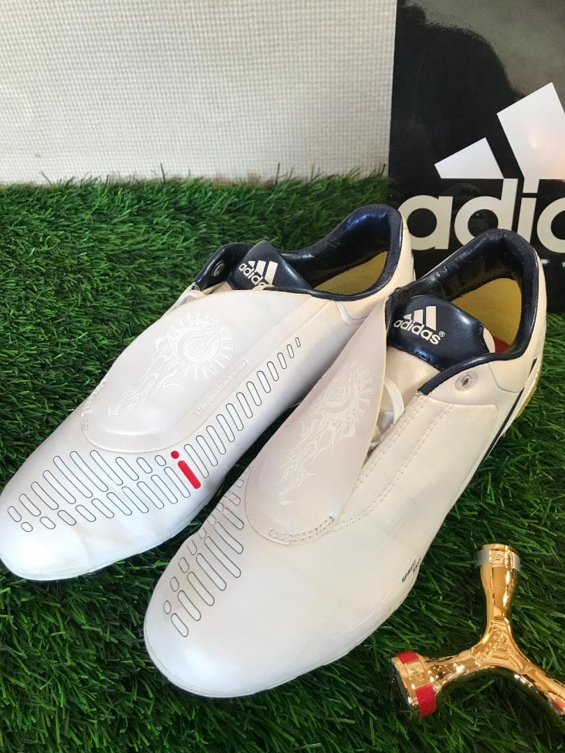 adidasＦ50 TUNIT メッシモデル　24.5cmほぼ未使用