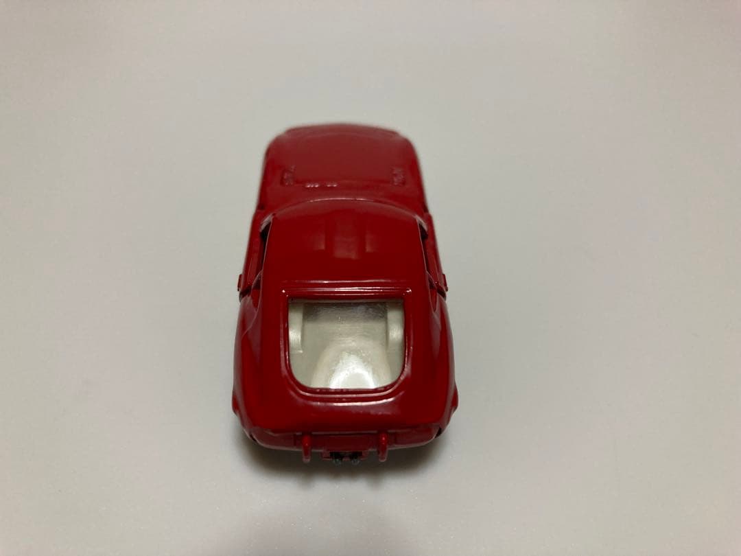 トミカ　黒箱　日本製　トヨタ2000GT 赤　1Aホイール