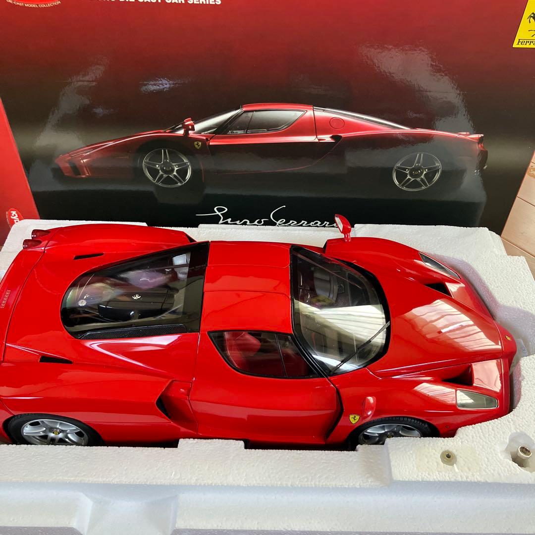 京商　1/12 フェラーリ エンツォ　ミニカー