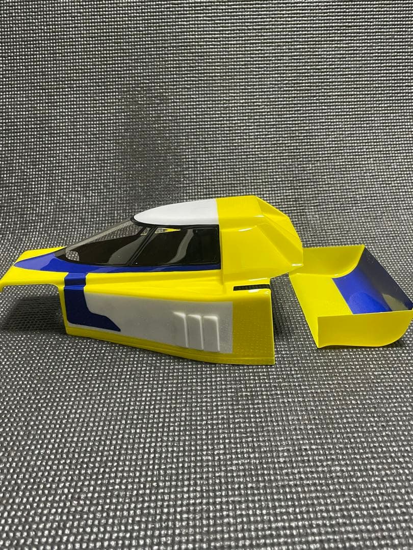 ヨコモ ドックファイター用塗装済ボディ