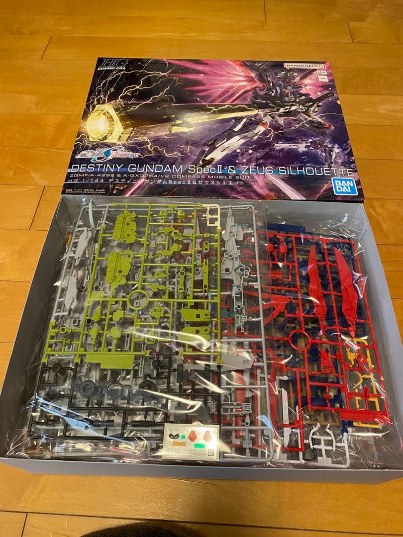 HG デスティニーガンダムSpecII&ゼウスシルエット 【新品未組立】