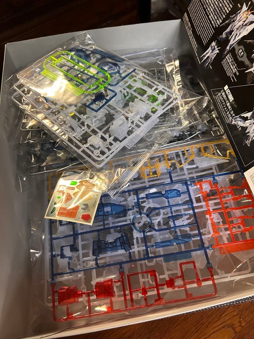 ガンダム　閃光のハサウェイ劇場公開記念パッケージ