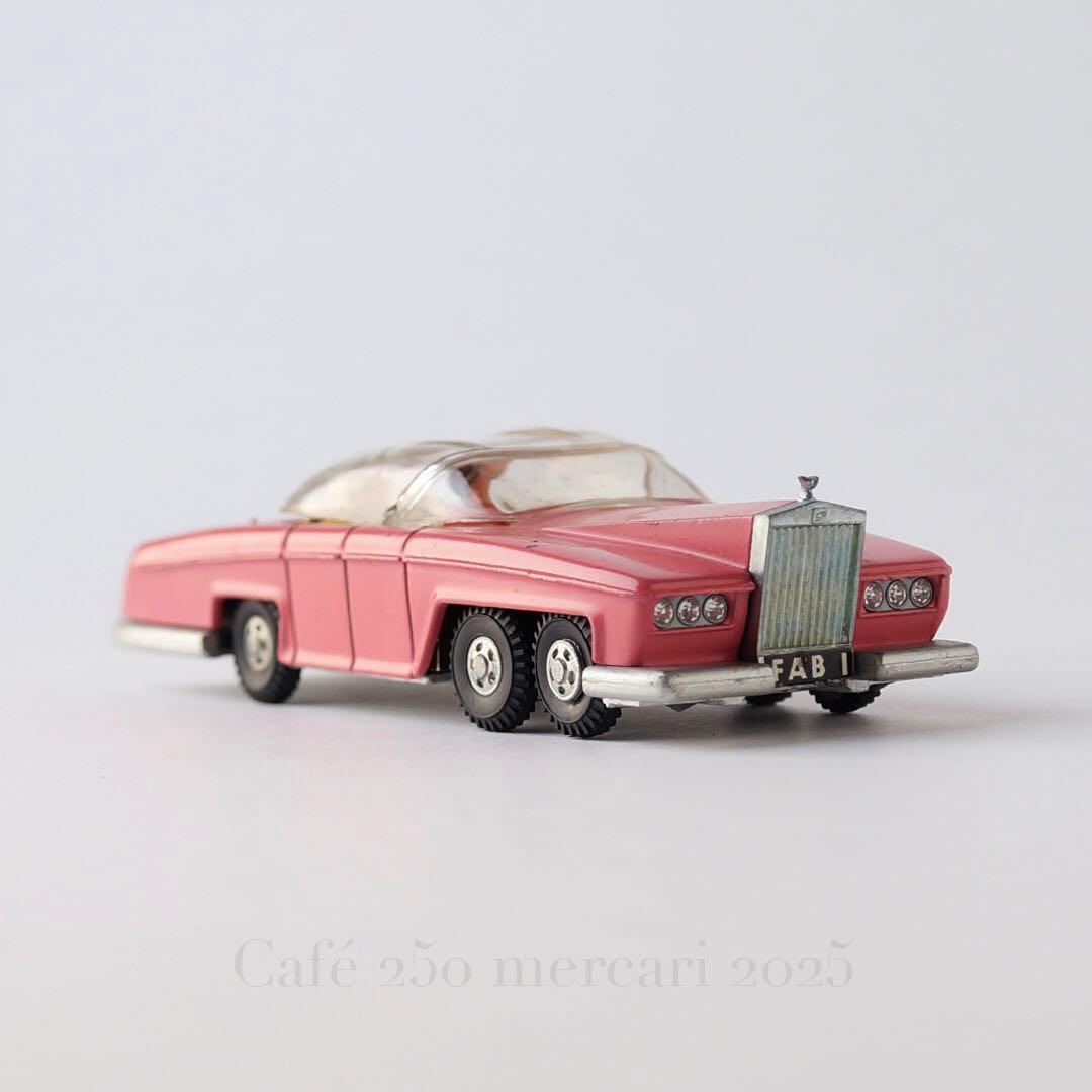 DINKY № 100 サンダーバードペネロープ号　Thunderbirds