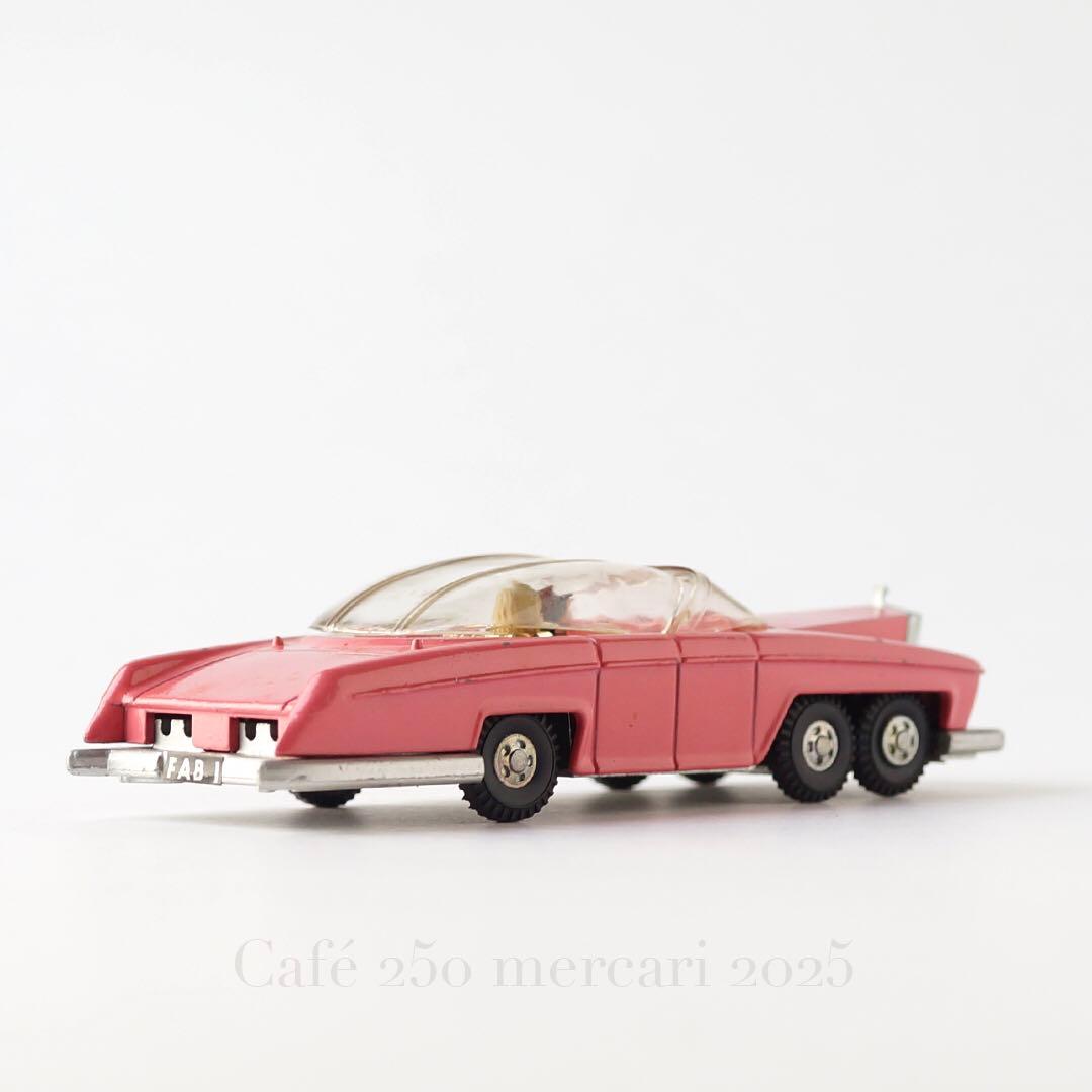 DINKY № 100 サンダーバードペネロープ号　Thunderbirds