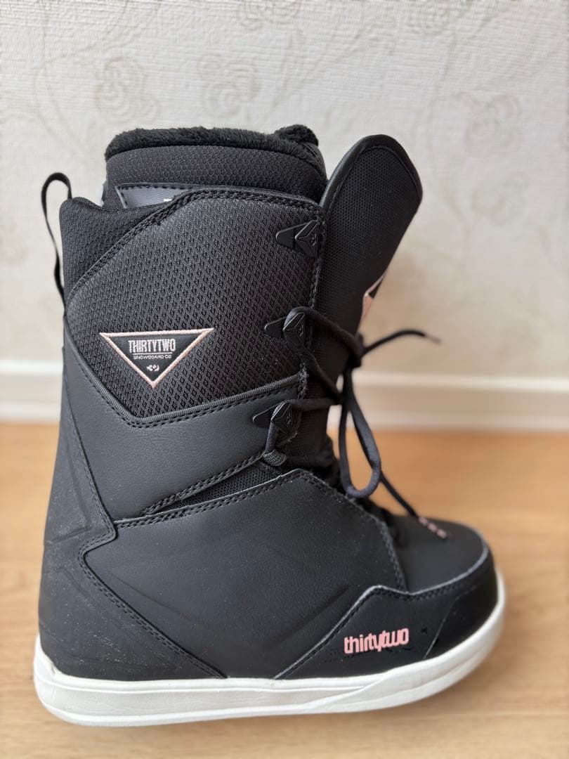 thirtytwo lashed スノーボードブーツ ブラック
