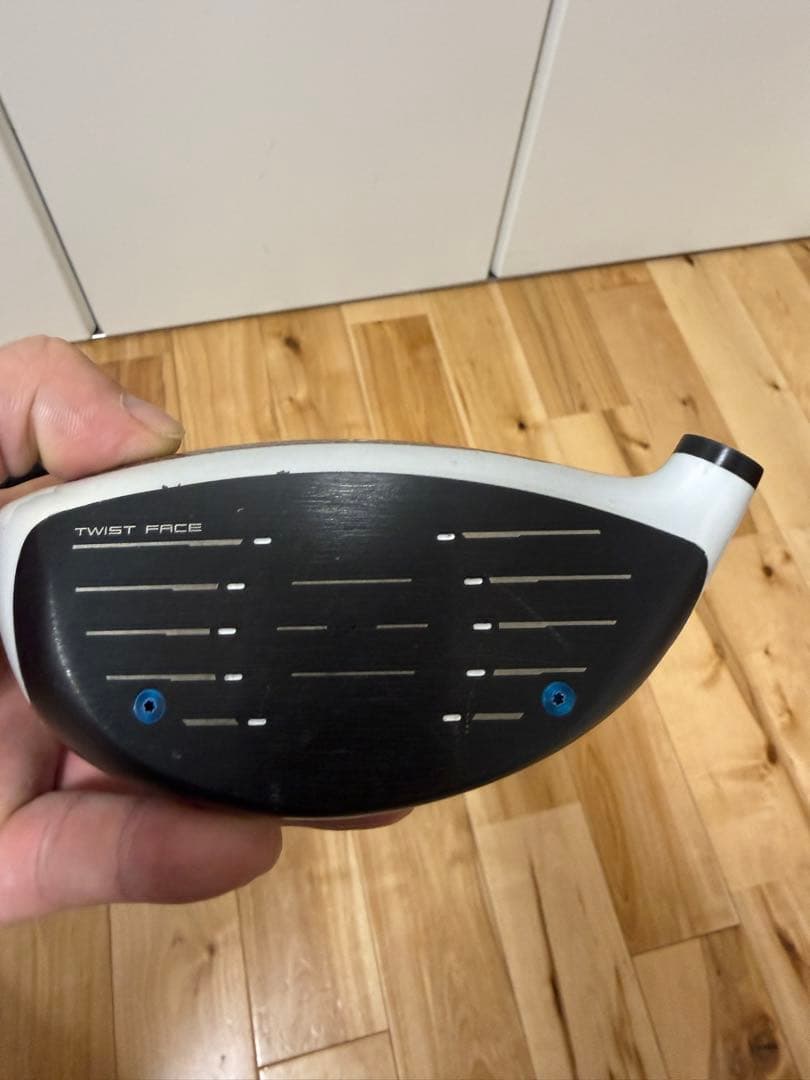 SIM9°　美品　ドライバーヘッド、カバー付き