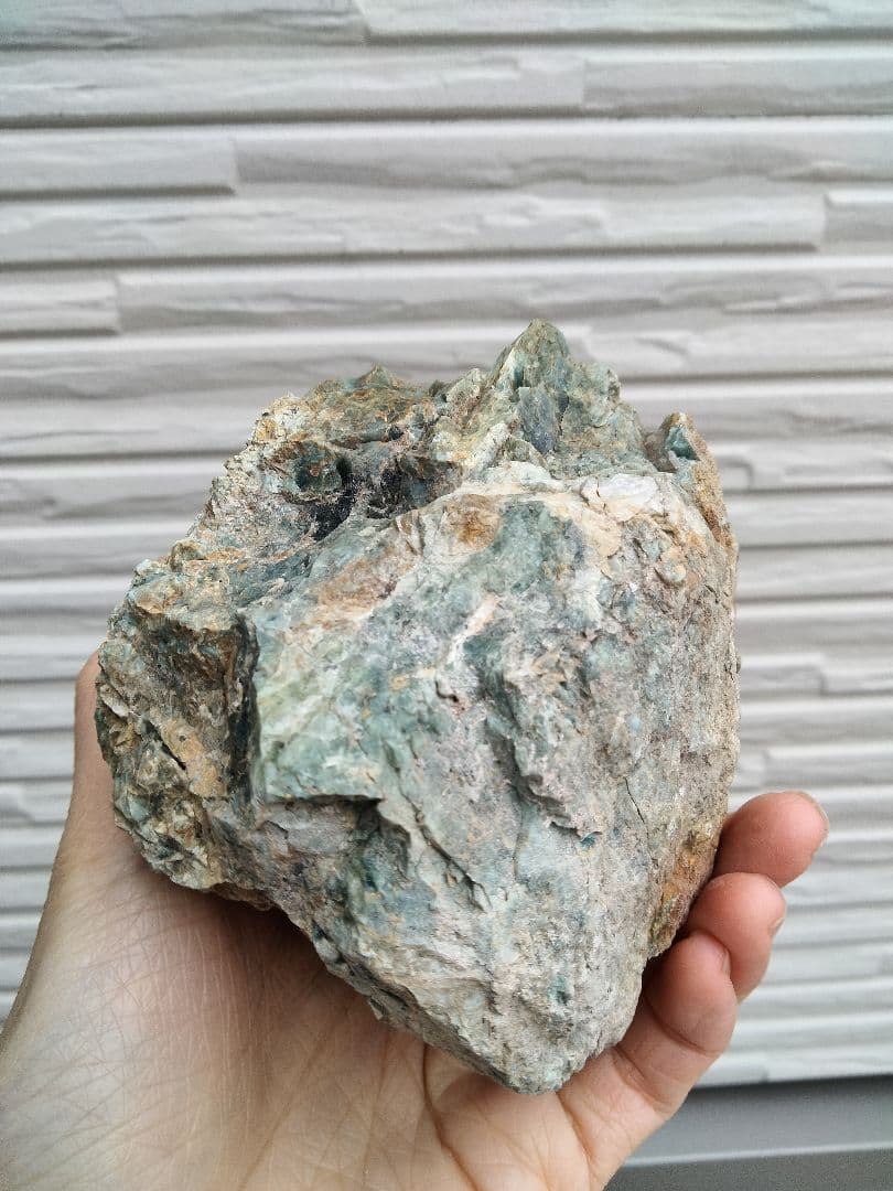 埼玉県宮内砕石場　ニッケルオパール　ニッケルシリカ　599g 　きつね石